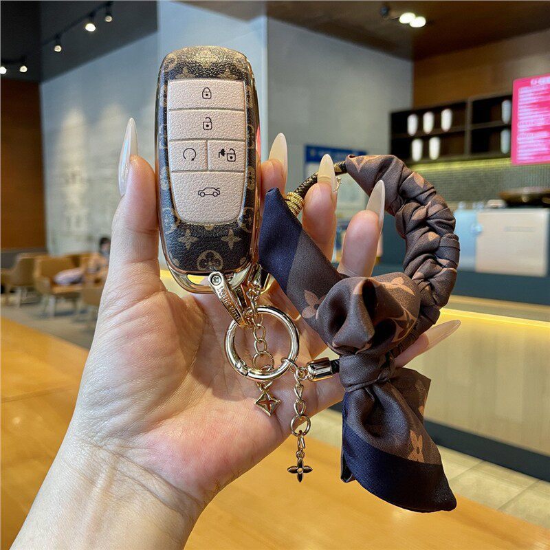 GAC Aion S car key cover, Y car buckle, retro-style bag, Toyota iA protective case, unisex, LX car accessories, trendy