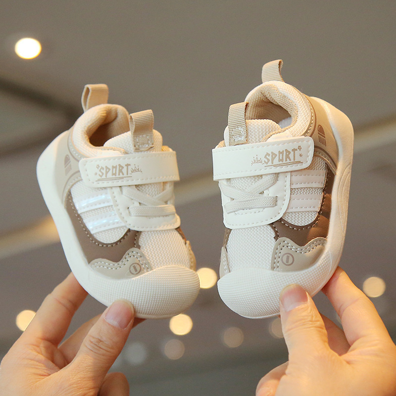男の子と女の子用のカジュアルシューズ、ソフトソールの機能的なベビー幼児靴、2025春秋モデル、二層メッシュの軽量子供靴|undefined