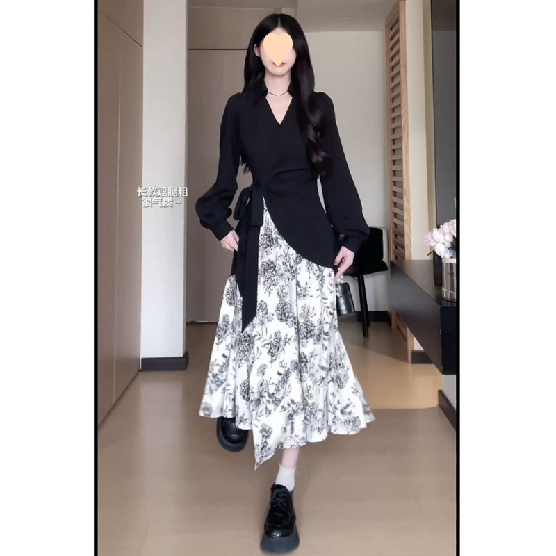 大码女装2025秋季新款水墨花拼接长袖连衣裙设计感收腰显瘦裙子|undefined