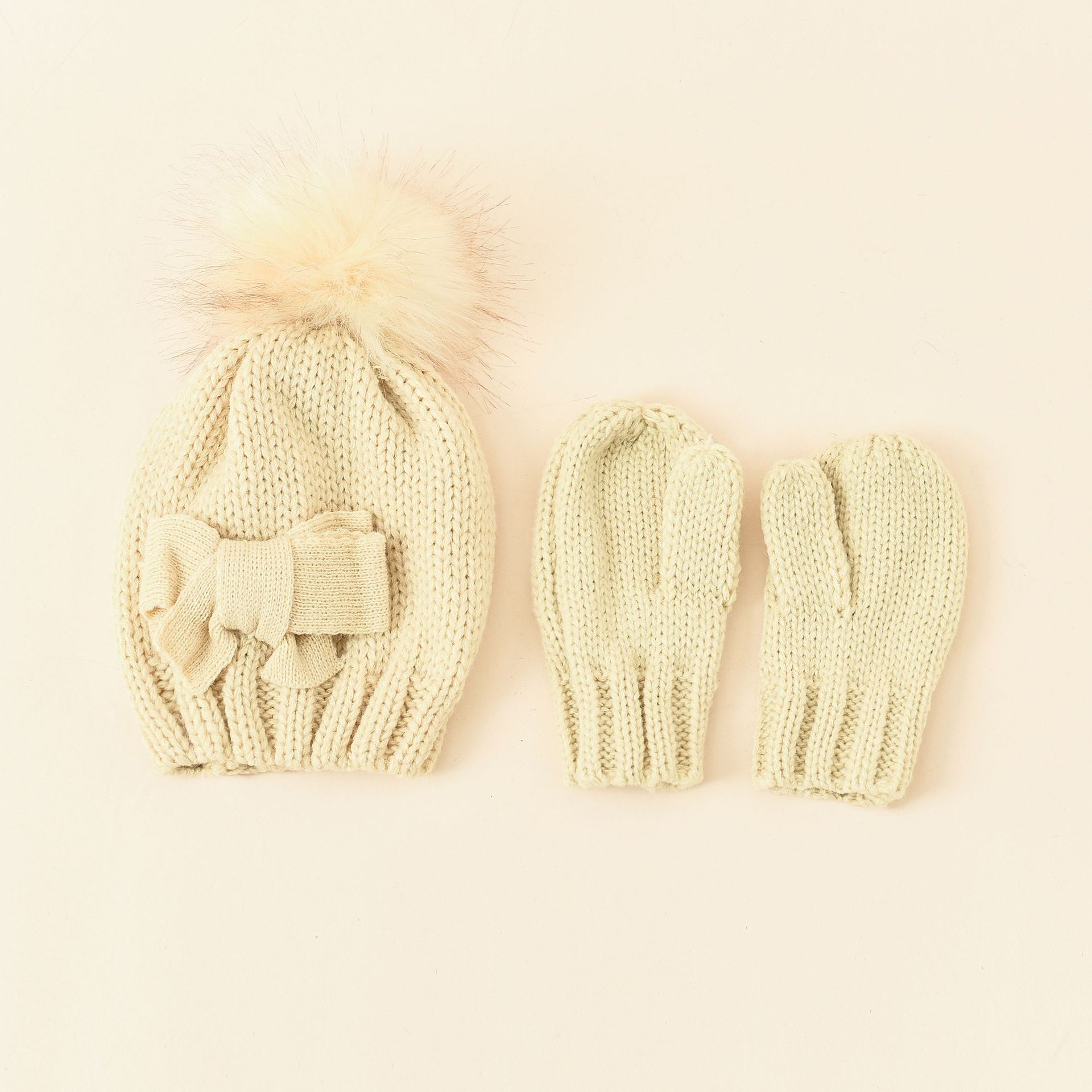 Sombrero de otoño e invierno para niños sombrero de lana guantes de bebé cálido conjunto de dos piezas Otoño e Invierno 2021 Nuevo estilo occidental para niñas image 2