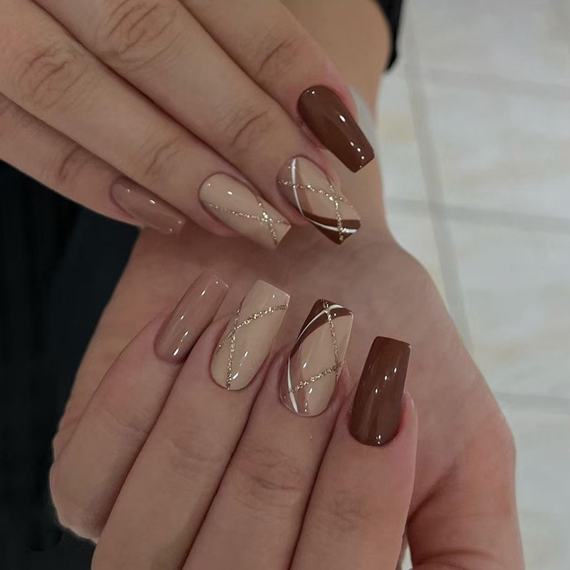 Foreign Trade Fine Glitter Quilted Milk Coffee Brown Early Spring Elegant Whitening Versatile Ins European and American Style Removable Manicure 24 Pieces