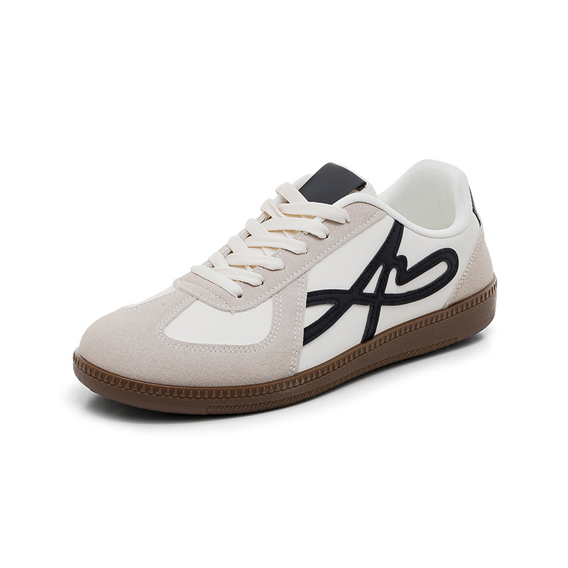Hombres y mujeres retro plano Agande zapatos de entrenamiento de otoño nuevos zapatos casuales suaves zapatos deportivos pequeños zapatos de skate blanco F8863