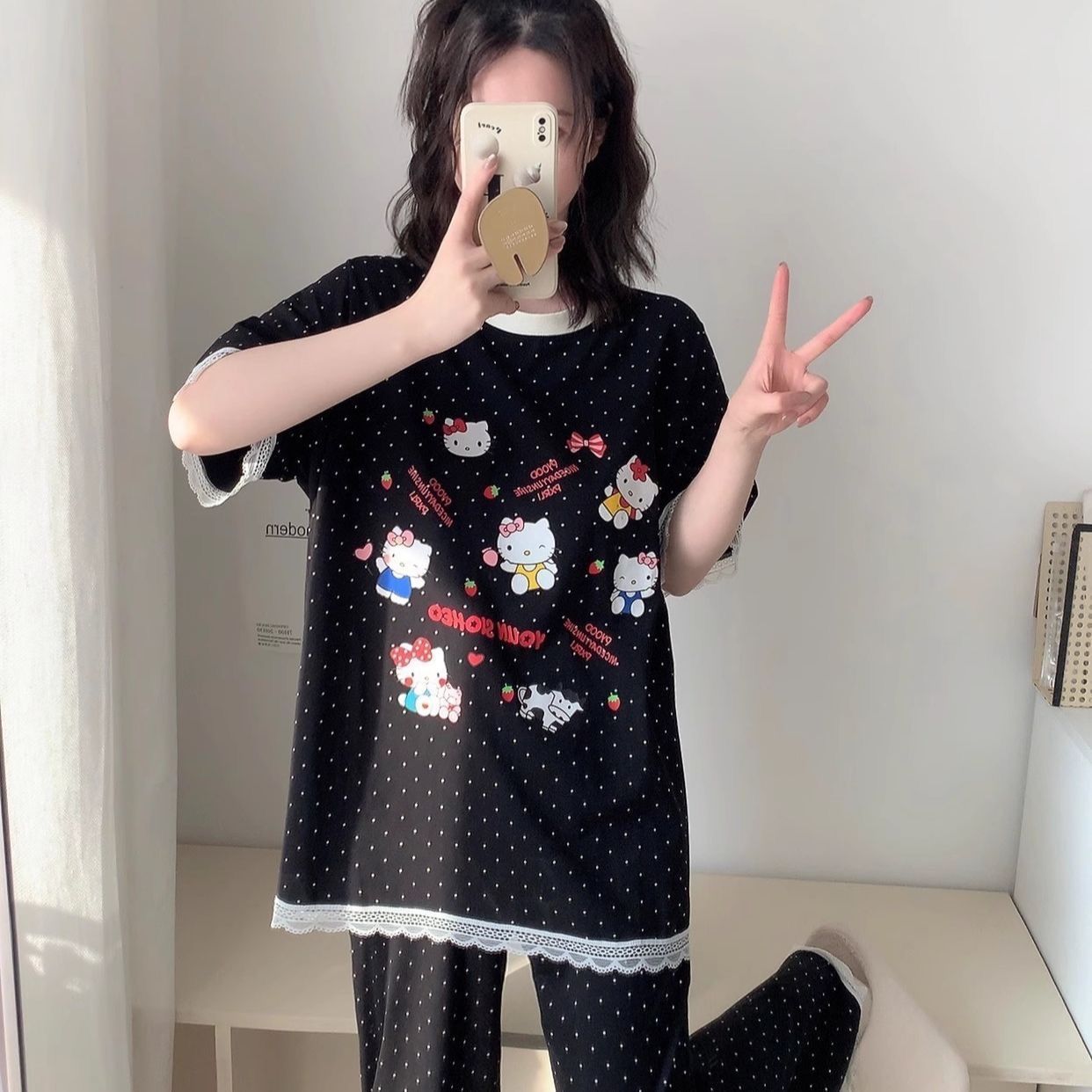 Viene con almohadilla para el pecho pijamas de algodón de imitación, pantalones de manga corta para mujer, lunares de encaje de verano, gato KT, lindo traje de servicio a domicilio japonés