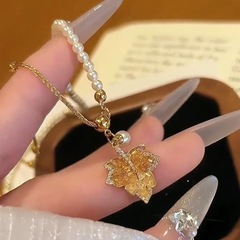 【流枫岁月】轻奢小众串珠枫叶闪钻项链吊坠高级感甜美百搭锁骨链