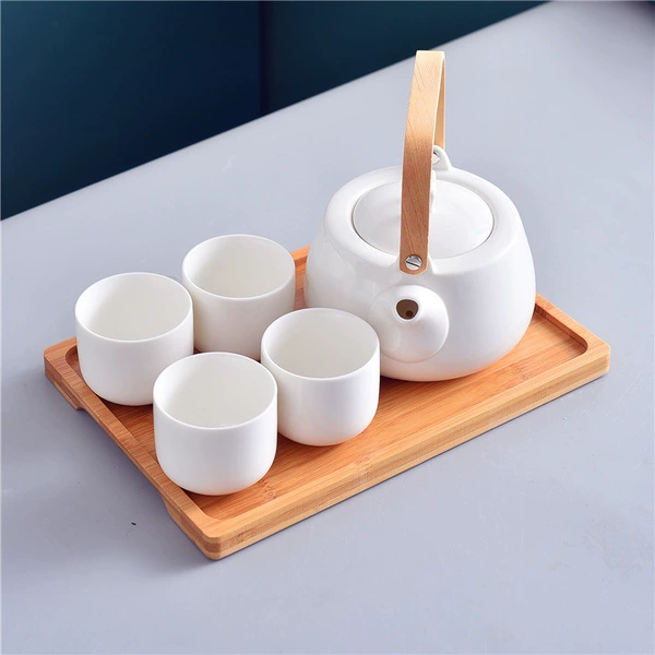 One pot and four cups (small white porcelain cups with bamboo plates)