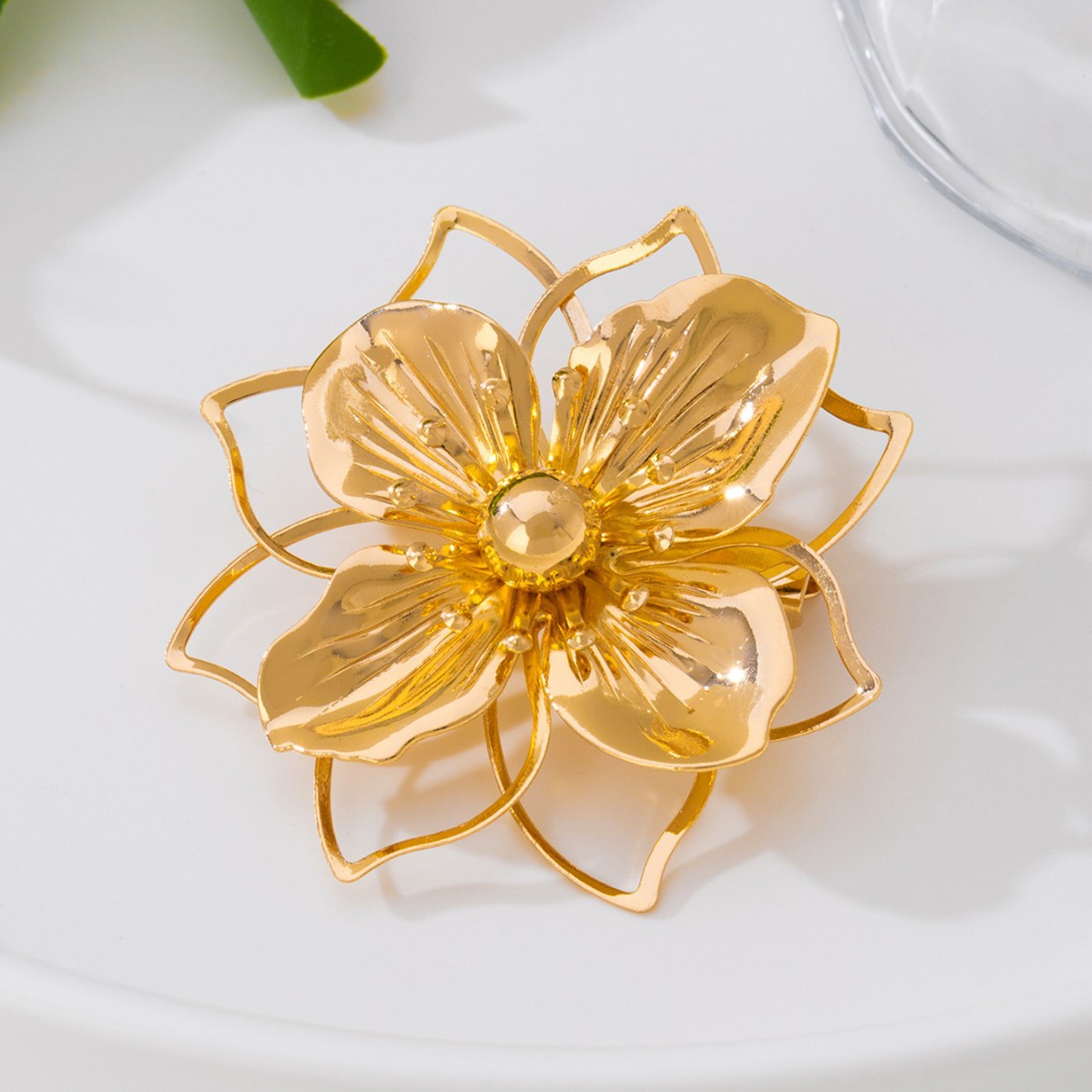 Spilla floreale vintage da donna elegante accessorio per feste_voghion.com