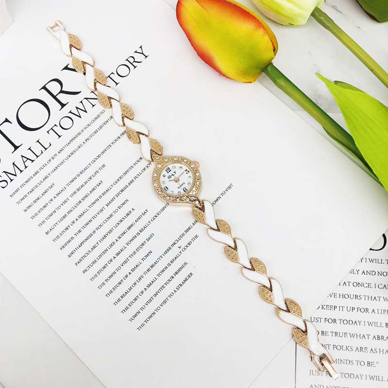 AliExpress nuevo estilo ins moda reloj de mujer amor cinturón de acero estudiante pequeño temperamento casual reloj de cuarzo de mujer