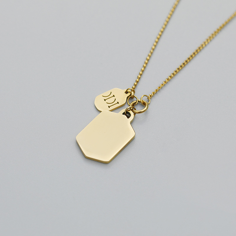 Titanium Steel Letter Square Brand Smiley Face Necklace Golden Clavicle Chain display picture 8