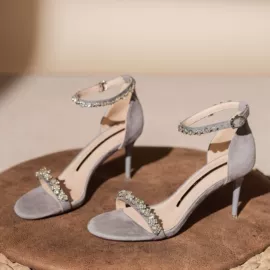 女式时装单鞋;女式皮靴;高跟凉鞋