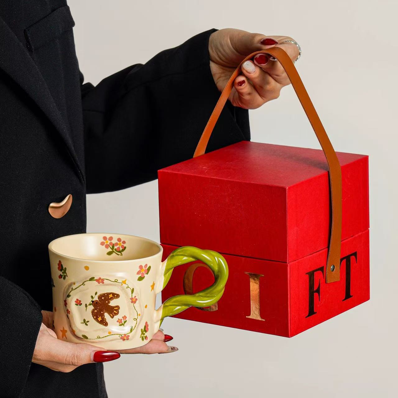 Taza de cerámica de nicho de alta capacidad de taza de agua doméstica taza de café de oficina para niñas