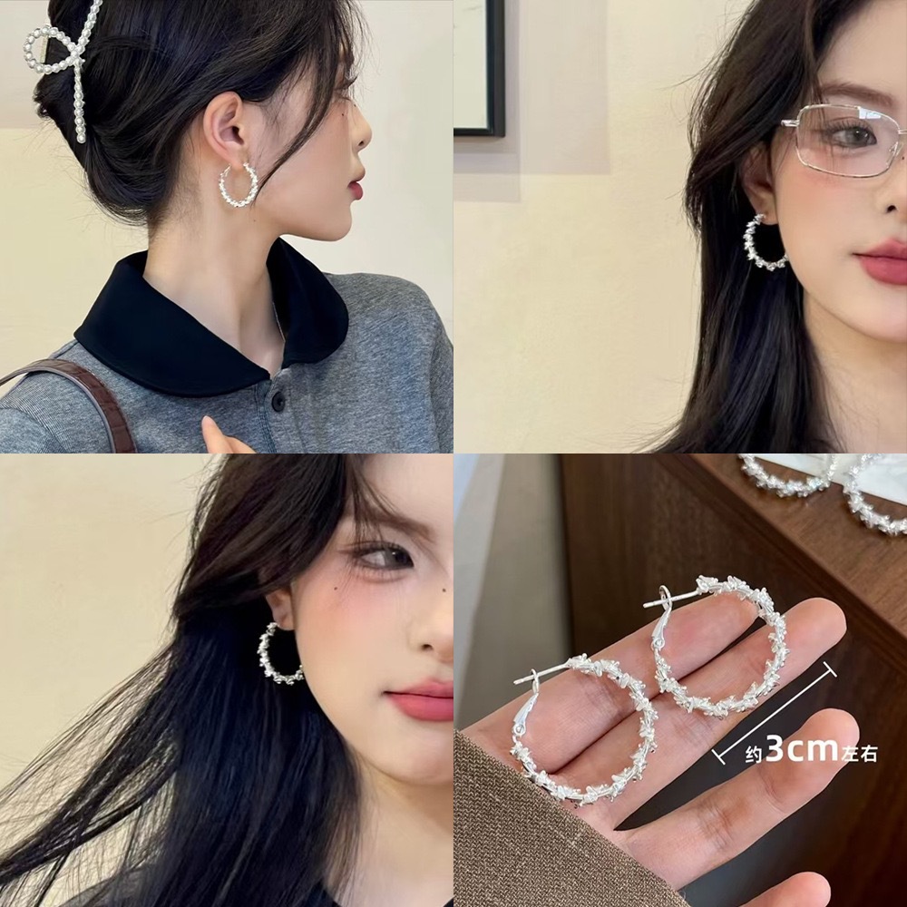 South Korea Dongdaemun Small Chanel Style Earrings Female Temperament Fashion European and American Retro Spiral Ear Ring Cross-border Fashion Temperament