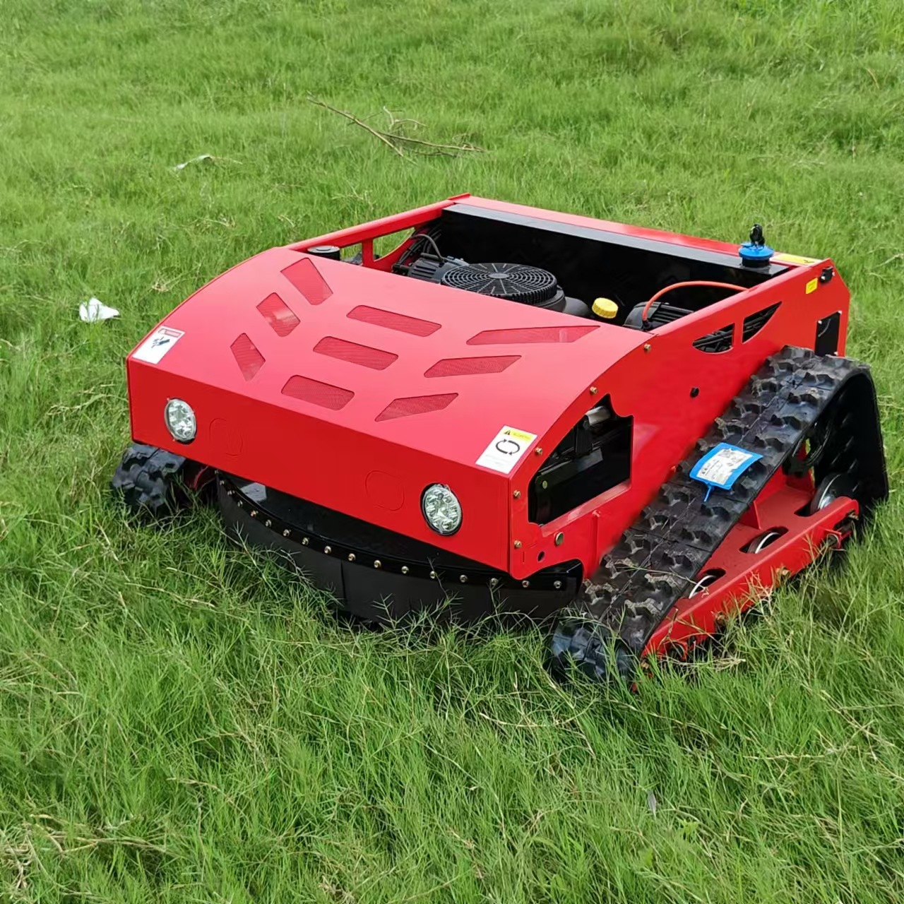 大马力履带遥控割草机 果园自走式剪草机 公园球场草坪碎草还田机
