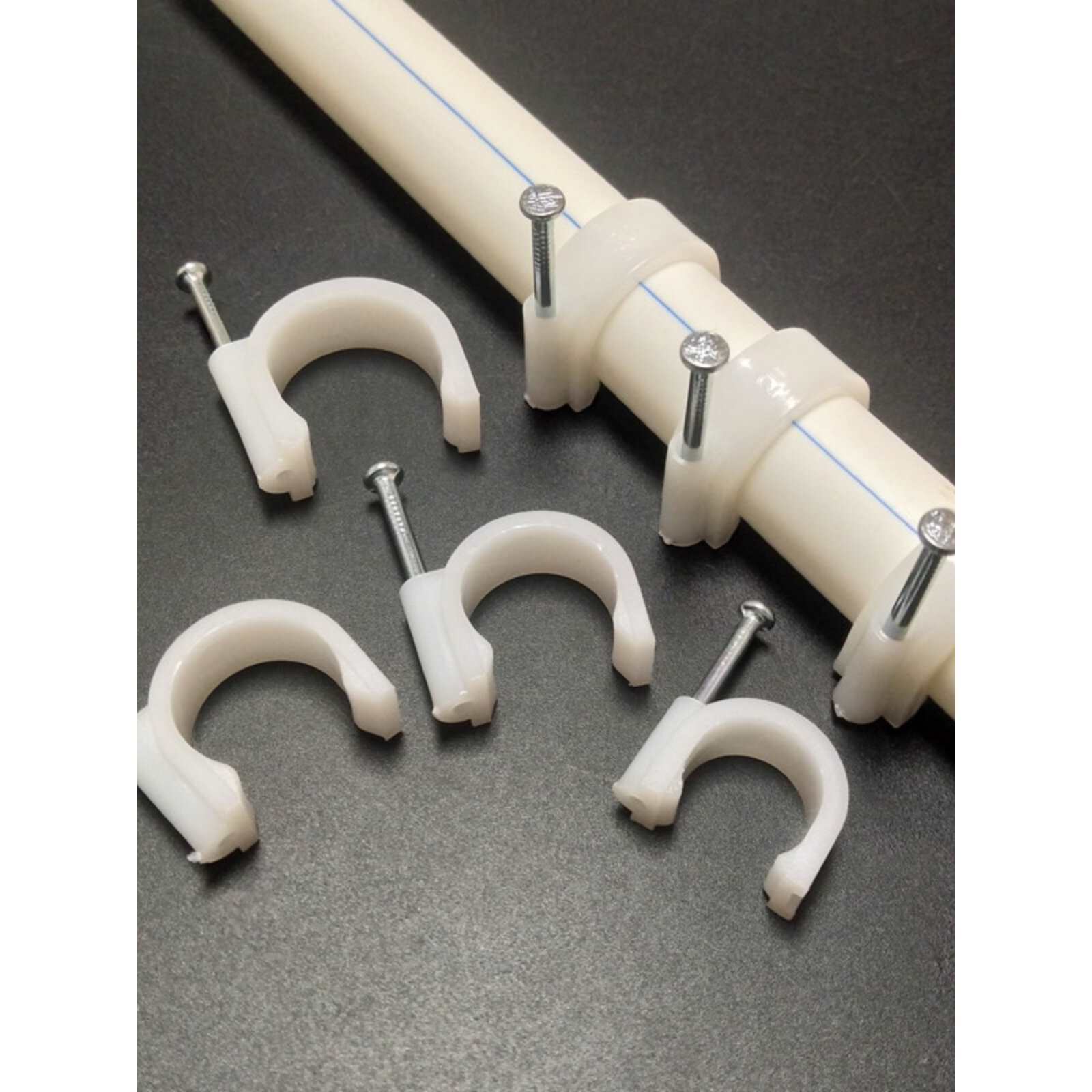特种钢钉PPR水管卡子固定器圆形边卡PVC线卡U型塑料卡扣3分4分6分