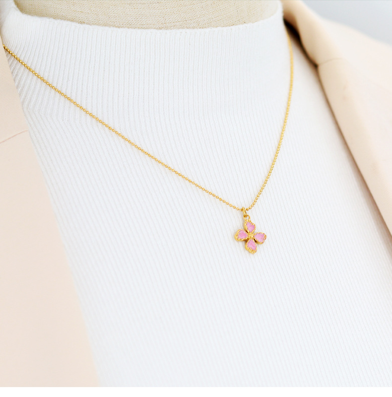 Enamel Design Wholesale Jewelry Casual Retro French Style Leaf Flower Titanium Steel Enamel Pendant Necklace