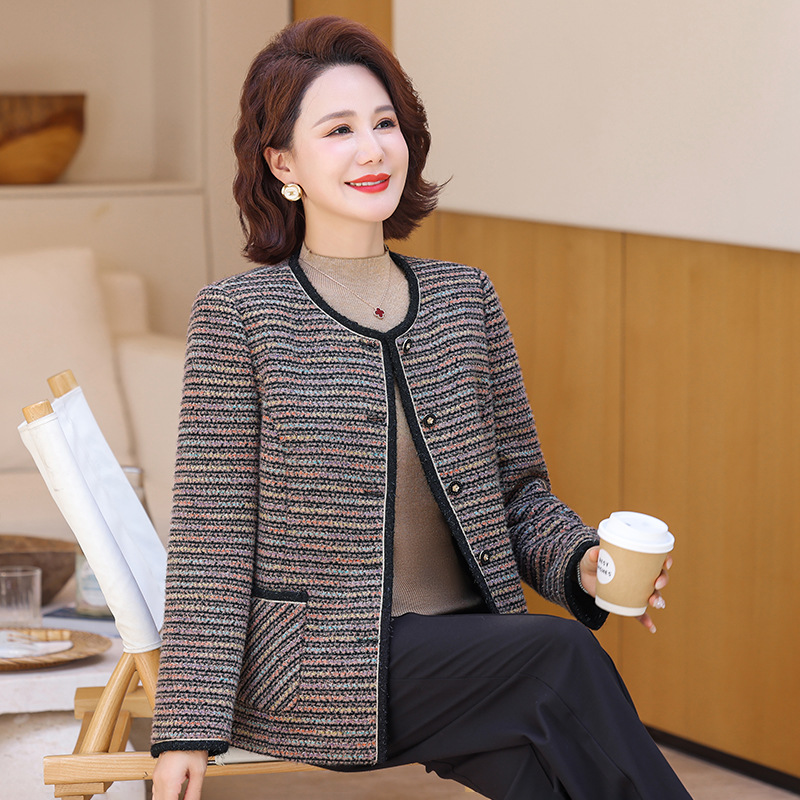 妈妈装秋春冬季洋气针织开衫中老年秋冬气质毛衣大码减龄百塔外套