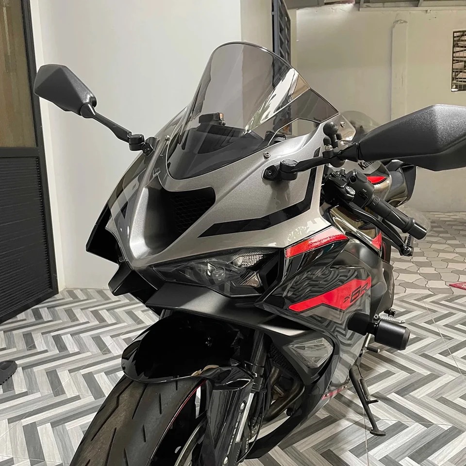 Suitable for Kawasaki Zx6R Windscreen Zx-6R 2024 Modified Racing Front Windshield, Heightened and Thickened Windscreen for Wind Protection