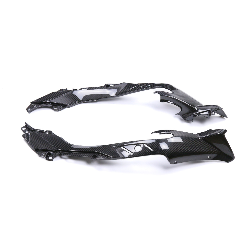 Suitable for CFMOTO spring wind 800NK rhinoceros + motorcycle modified carbon fiber shell parts car body rear seat side plate
