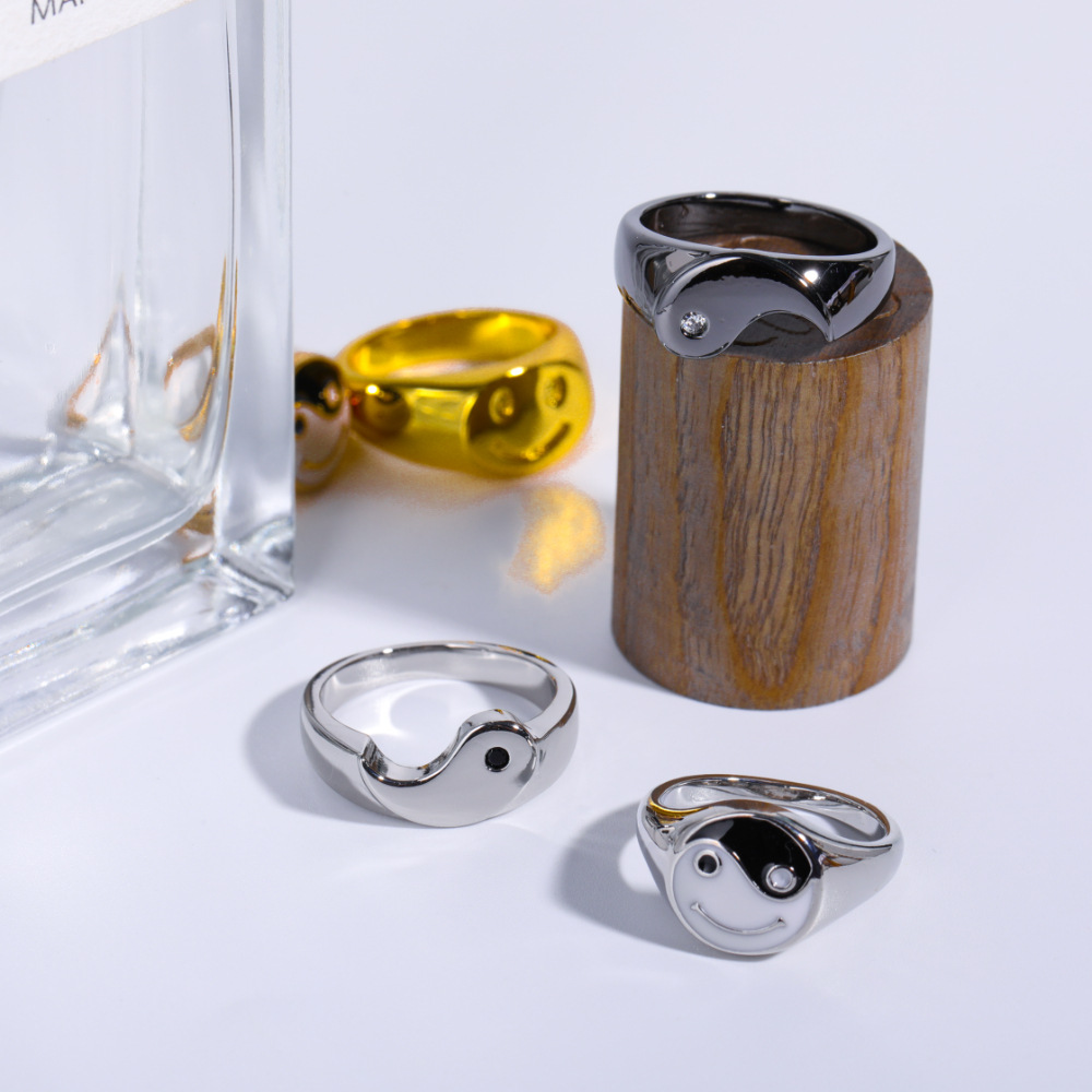 Fashion Smiley Face Copper Plating Rings