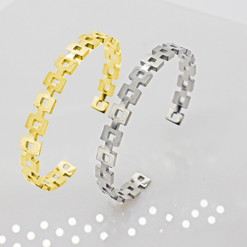 Retro Geometric Stainless Steel Plating Bangle 1 Piece