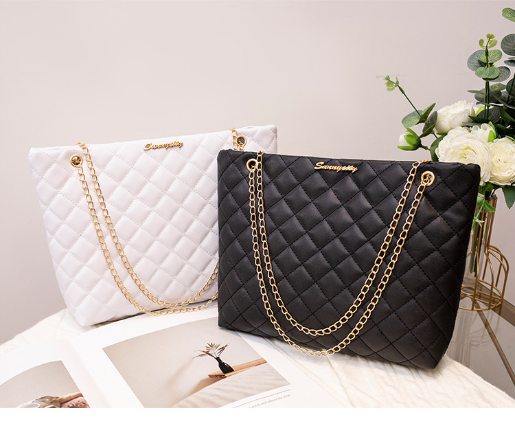 341g Weight Polyester Lining Material Magnetic Buckle Closure Type Double Shoulder Straps Strap Type Tote Bag Bags Type Daily, Street Occasion Pu Leather Material Solid Color Pattern All Seasons Season Women's Gender Classic Style, Streetwear Style Square Shape Medium Size Women's Medium Pu Leather Solid Color Classic Style Streetwear Square Magnetic Buckle Tote Bag 8