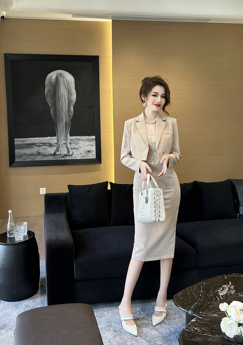 Bộ áo khoác vest phối váy hai dây nữ phong cách trưởng thành — Màu Kaki chi tiết 16