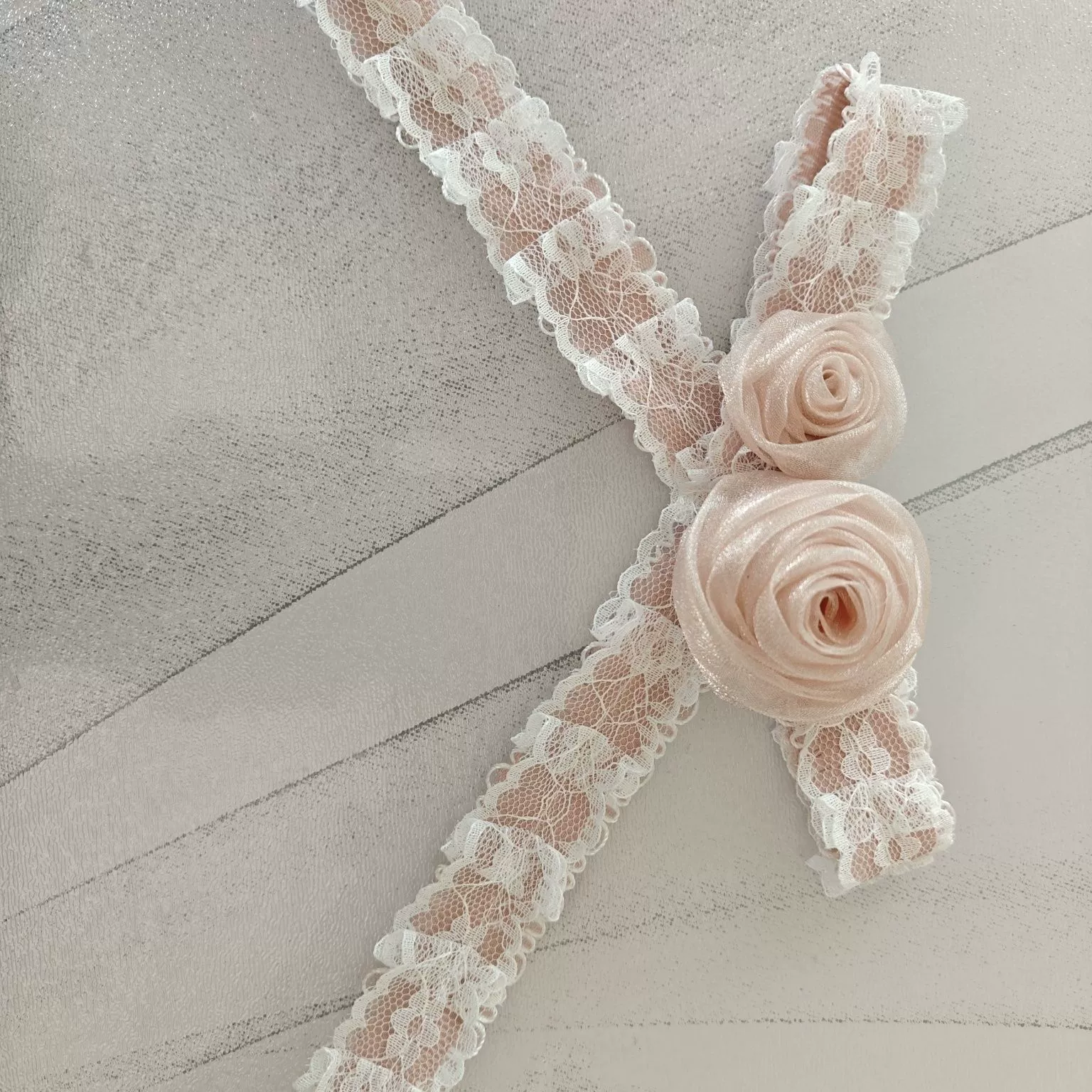 Dress Lolita style, bows and roses, lace choker, pink ornate JSK, 1 kg