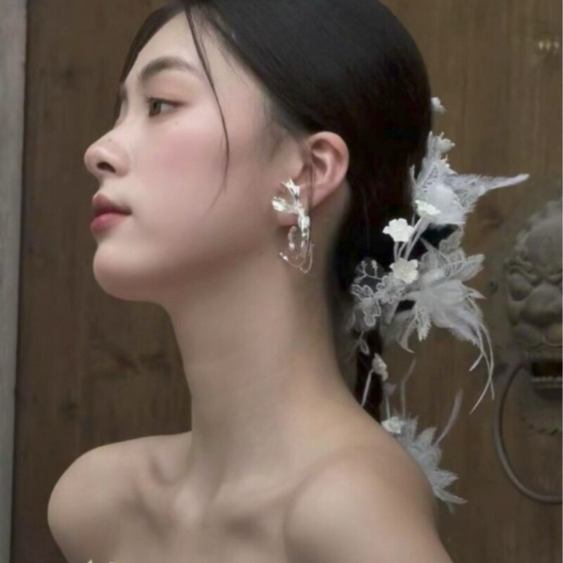 新品韩式简约白色蕾丝铃兰花新娘发饰外景旅拍婚纱礼服花朵新对夹|undefined