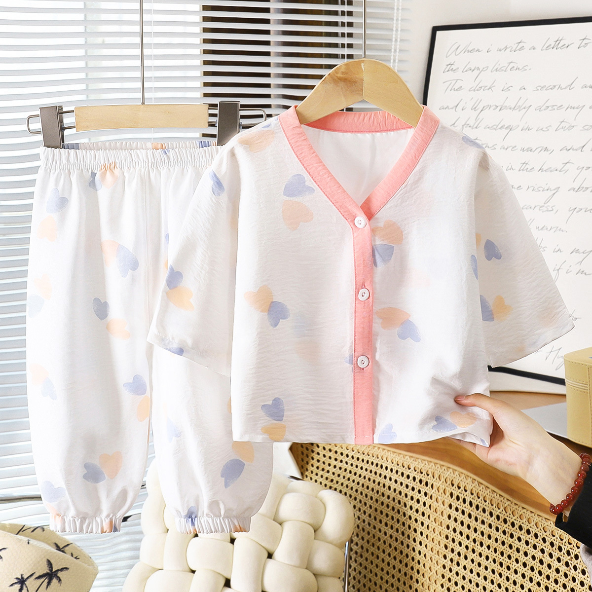 Traje de servicio a domicilio para niños verano nuevo pijamas para niños ropa de aire acondicionado para niñas ropa para niños de manga tres cuartos delgada para bebés