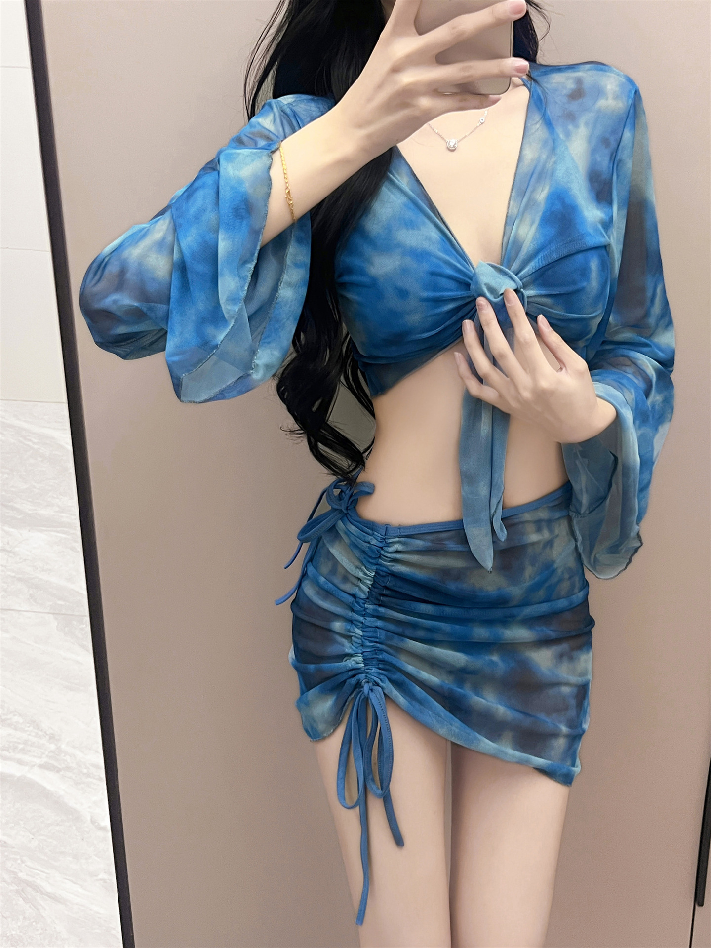 Yan Bikini cuatro piezas bikini trajes de baño para mujeres divididos nuevos trajes de baño de mangas largas delgados mujeres policia 7080
