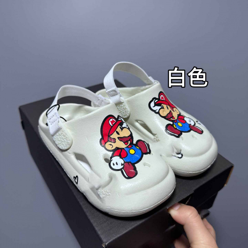 High-quality AJ children's cartoon perforated sandals, high-elasticity, non-slip, wear-resistant, breathable beach shoes for boys and girls