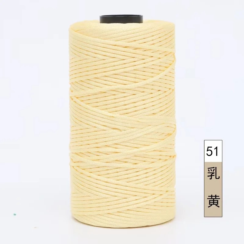 51 유백색 노란색