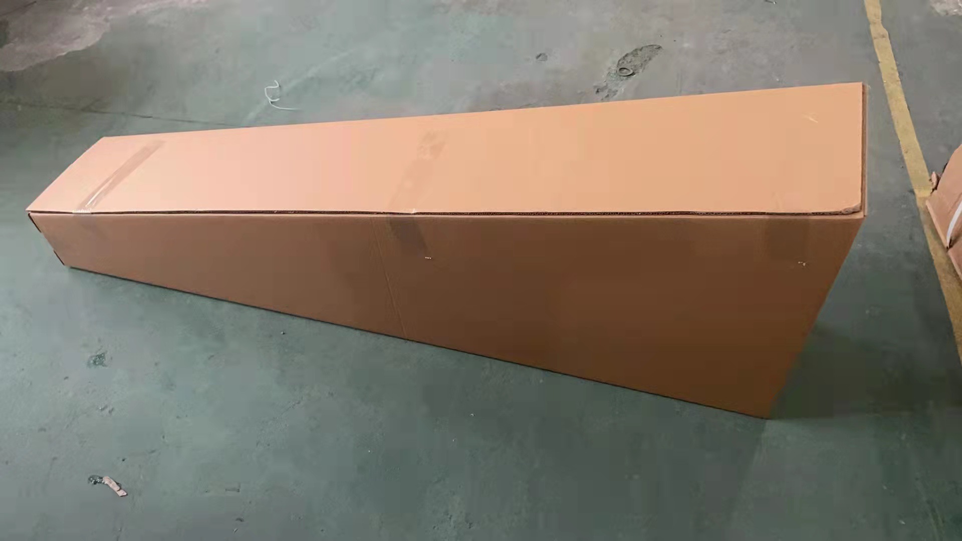 AQ shower screen