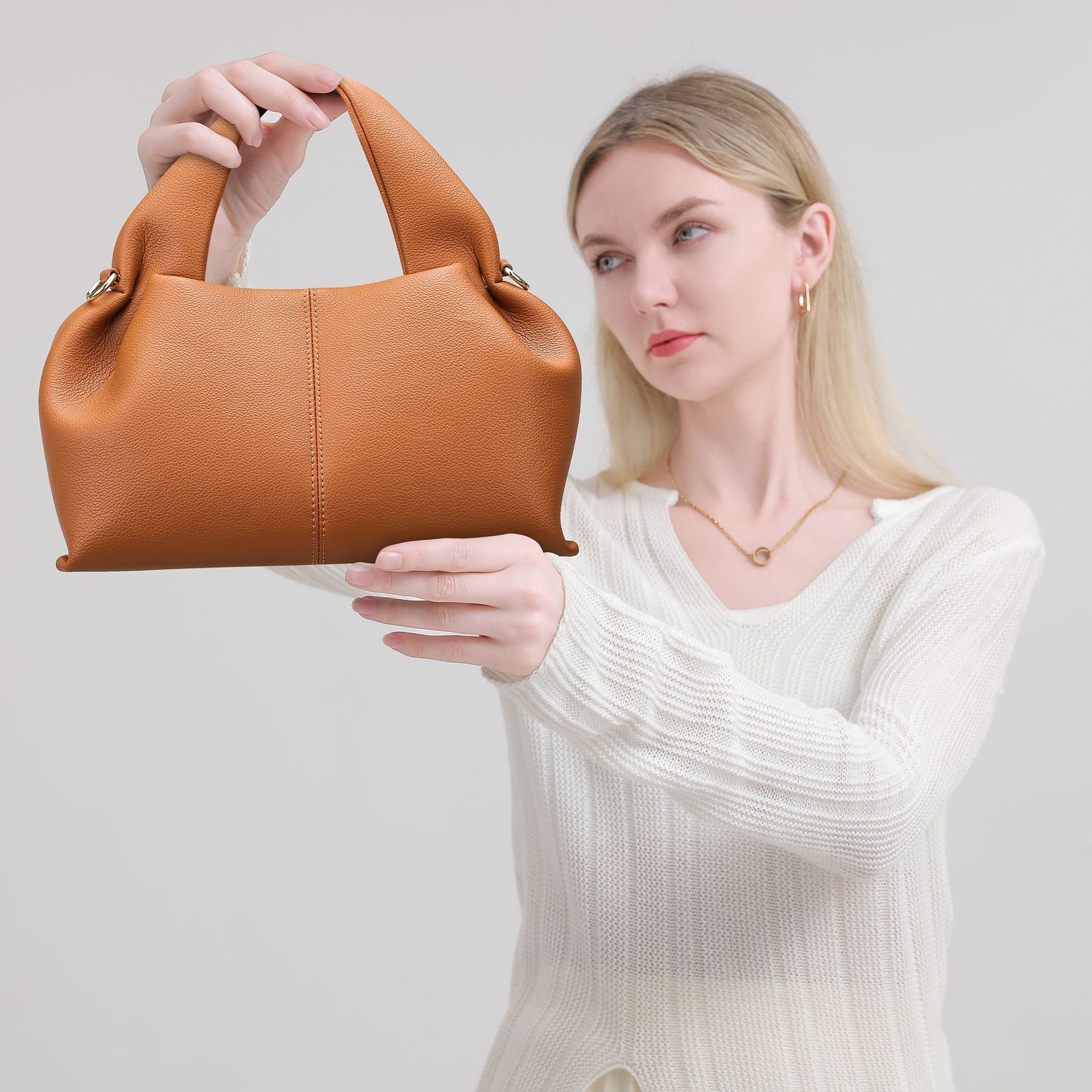 Cloud Bag, New Style Women's Crossbody Bag, Fashionable, Simple, Versatile, Large Capacity Commuter Tote Bag._voghion.com