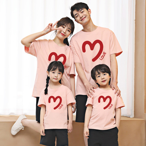 2025 summer new product parent-child T-shirts A 0-6-month-old baby jumpsuit family with three family decoration short-sleeved trend