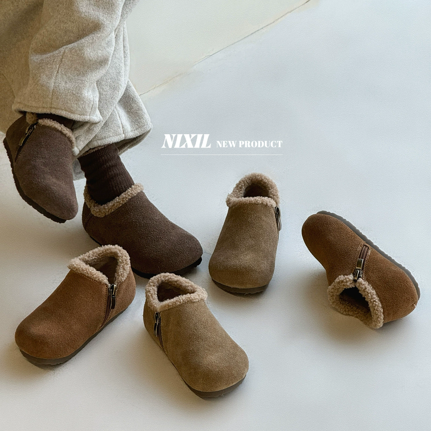 Детские туфли в стиле Birkenstock с плюшевой подкладкой, замшевые туфли из натуральной кожи, зимние детские туфли, модные и универсальные хлопковые туфли для мальчиков и девочек.