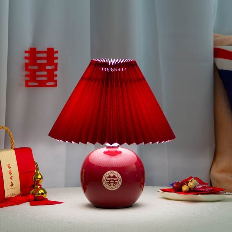 结婚台灯卧室ins网红床头灯陶瓷长明灯双喜婚房装饰婚庆礼物跨境