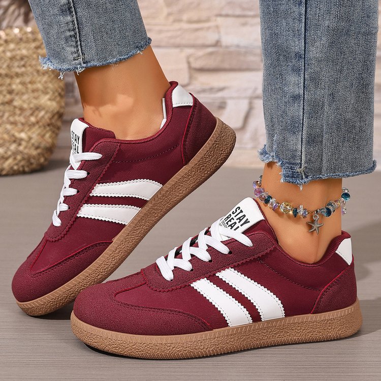 Zapatos de entrenamiento de base plana para mujeres 2025, primavera y otoño, zapatos de skate de comercio exterior de tamaño grande, zapatos casuales de moda, zapatos blancos para mujeres