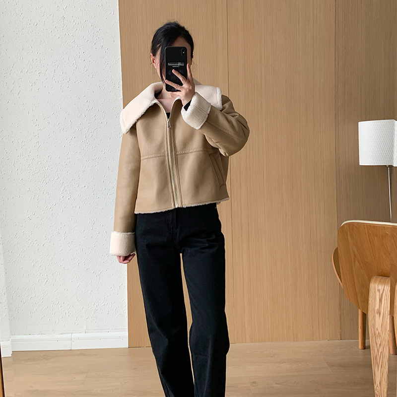 Women's Clothing High end atmospheric leather jacket for women, short loose motorcycle jacket, autumn style, stylish lamb fur all in one_voghion.com