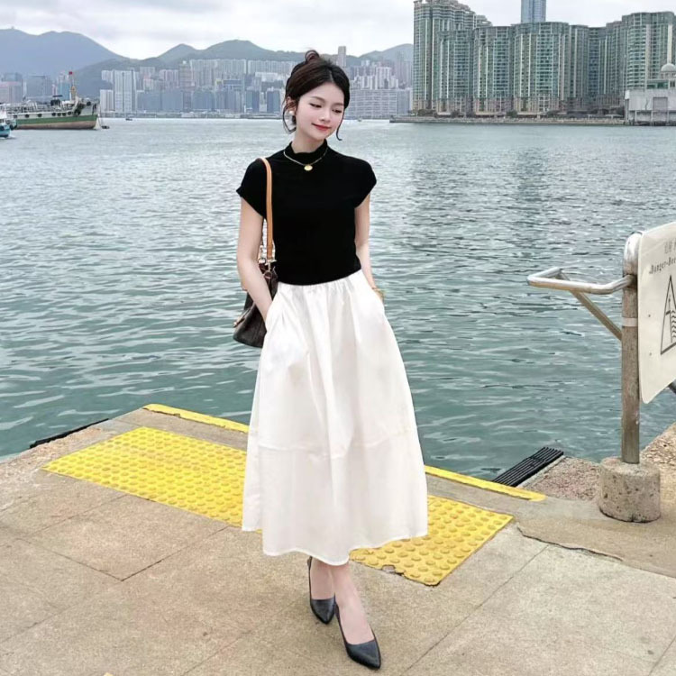White A-Line Skirt, Spring and Summer High-Waisted, Figure-Flattering Umbrella Skirt, Suitable for Petite Pear-Shaped Body Types, Slimming Mid-Length White Skirt