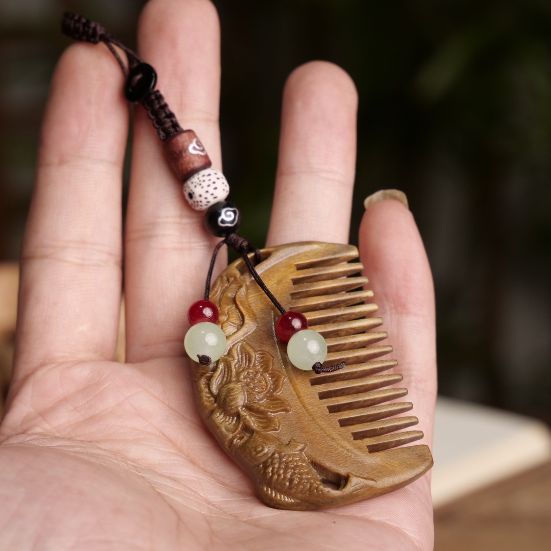 綠檀古風小荷花魚口袋雕花木梳子小巧便攜女生精美包包梳送禮梳福