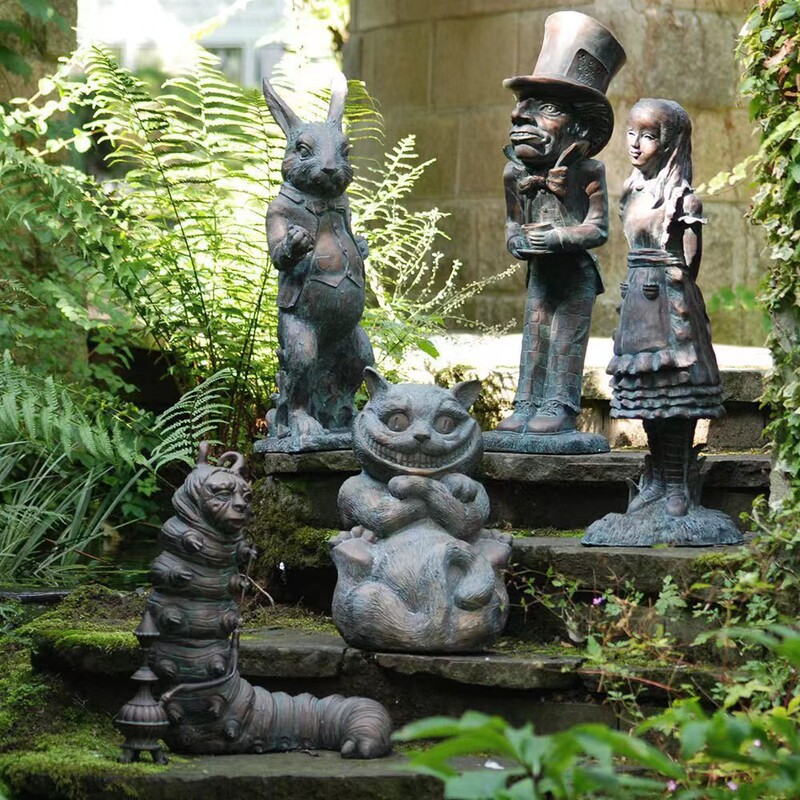 Alice in Wonderland Hatter Garden Courtyard Resin Statue Crafts Ornaments Garden Home Decoration Alice in Wonderland Hatter Garden Courtyard Resin Statue Crafts Ornaments Garden Home Decoration