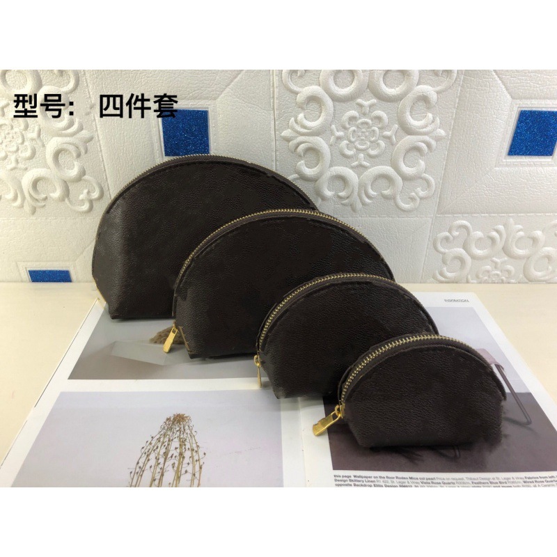 오래된 색깔의 큰 글자