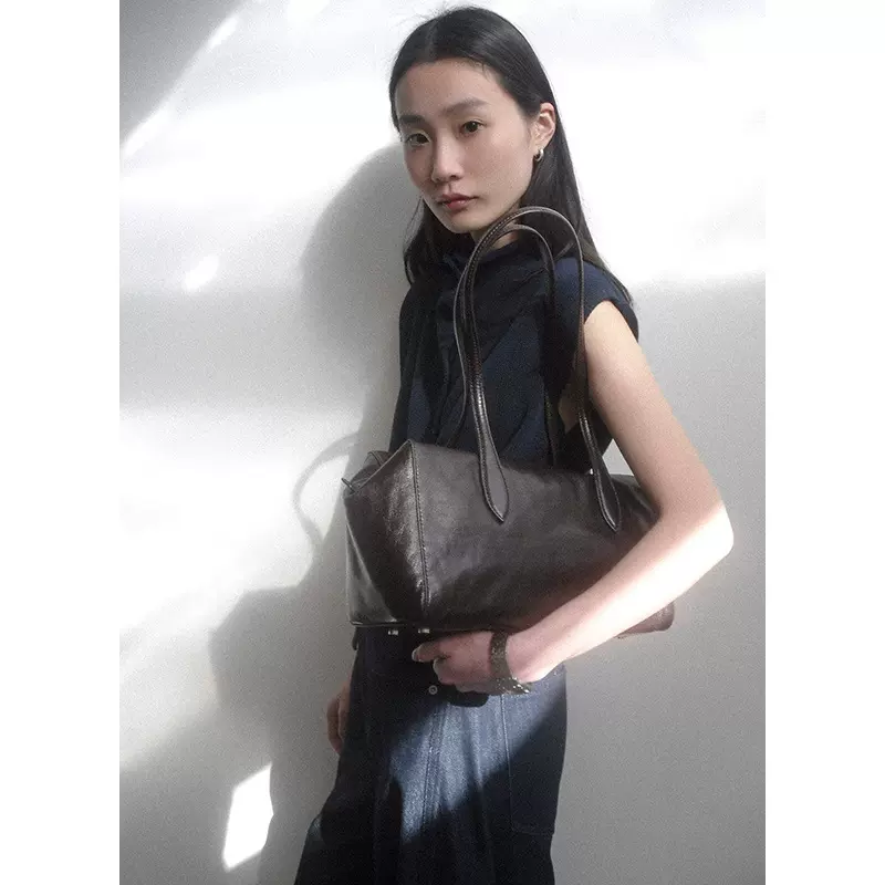 CLEAN SPACE精致立领针织马甲女2025十三行春季新款亲肤上衣53338