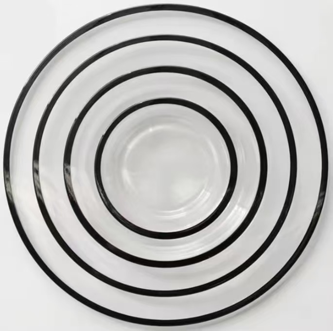 Plato de borde negro de 15 cm (luz plana)