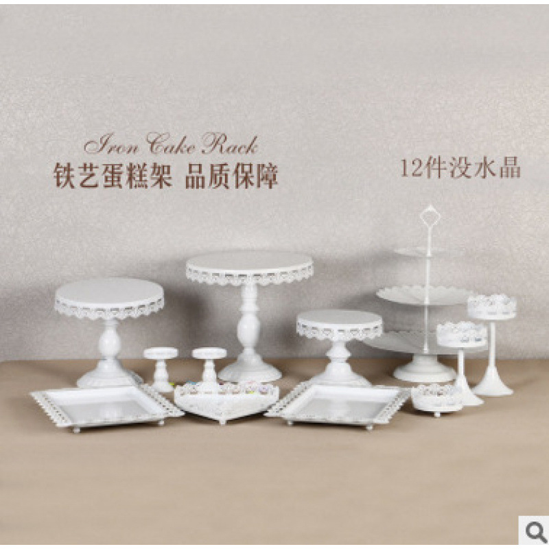 Postre de boda de oro Adornos de mesa Soporte de pastel de estilo europeo Accesorios de boda Bandeja de pastel de encaje Soporte de punto de hierro 12 piezas