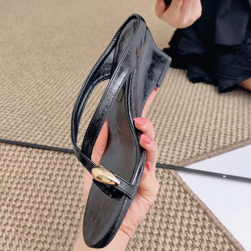 Dép sandal nữ quai ngang khóa kim loại đế xuồng mũi vuông — Màu bạc, Màu trắng ngà, màu đen, màu đỏ chi tiết 15