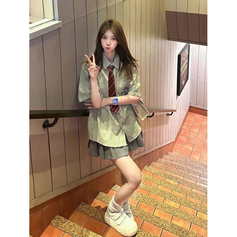 Retro green Japanese shirt