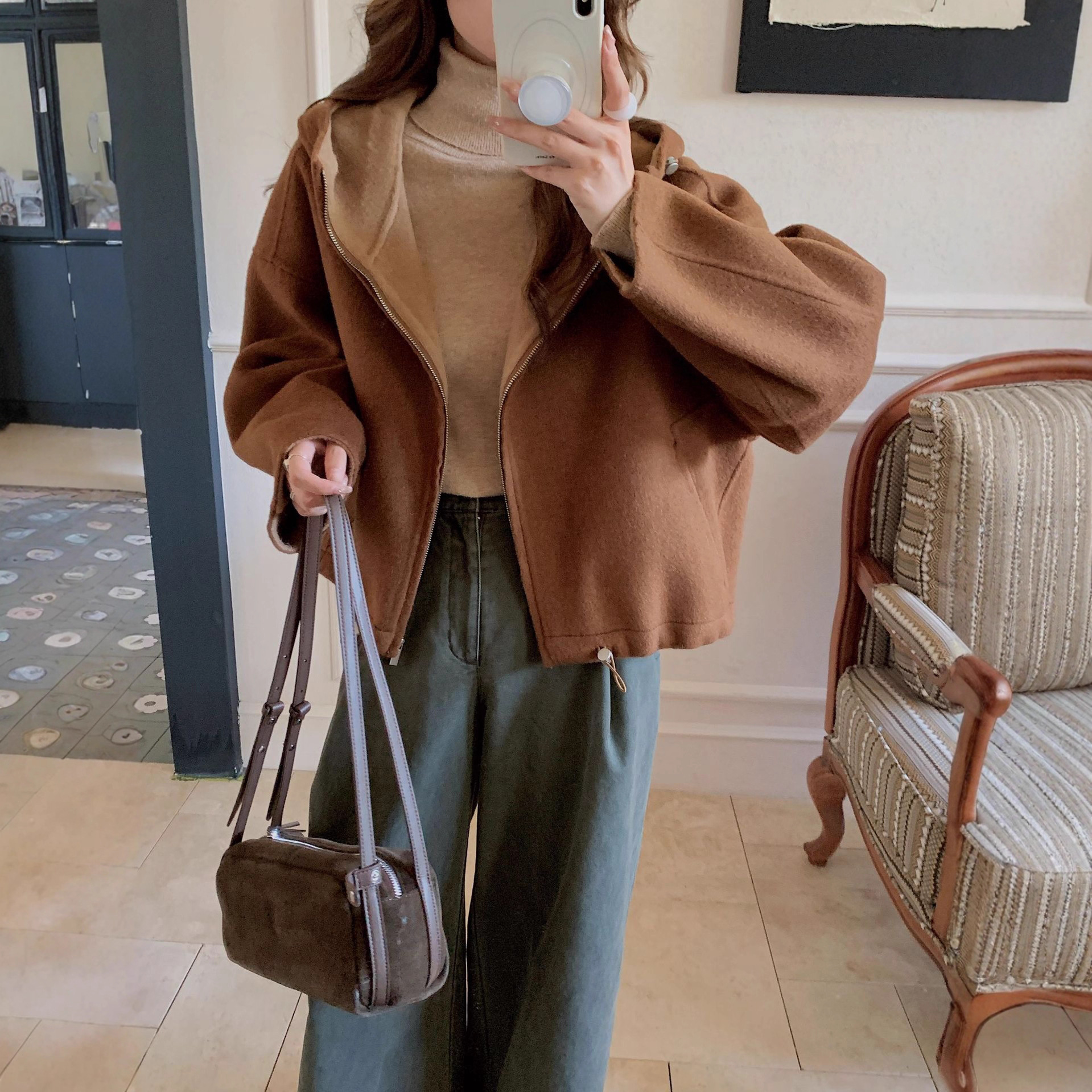 Korean Style Order Model with Stylish Silhouette_Excellent Tailoring_Thick Sweatshirt Style Double-Sided Velvet Coat Short Jacket