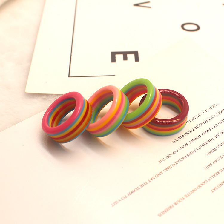Korean style striped rainbow resin ring fashion trend personality cute couple with ring jewelry wholesale Korean style striped rainbow resin ring fashion trend personality cute couple with ring jewelry wholesale