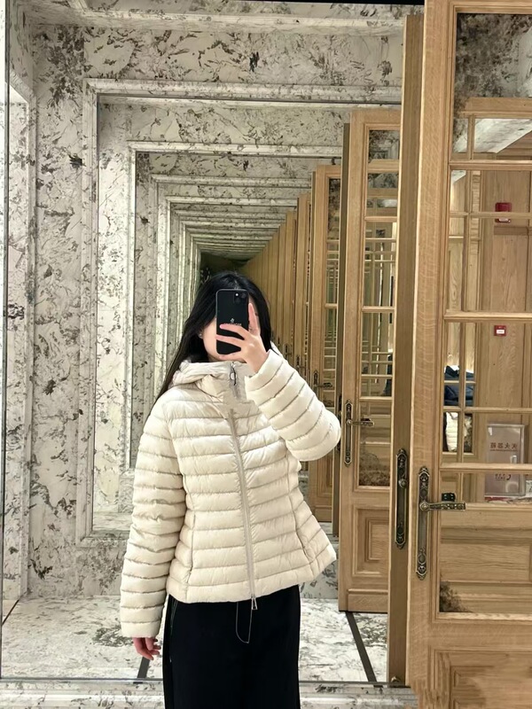 羽绒服女短款新款白鹅绒轻薄修身显瘦时尚百搭高品质立领羽绒外套|undefined